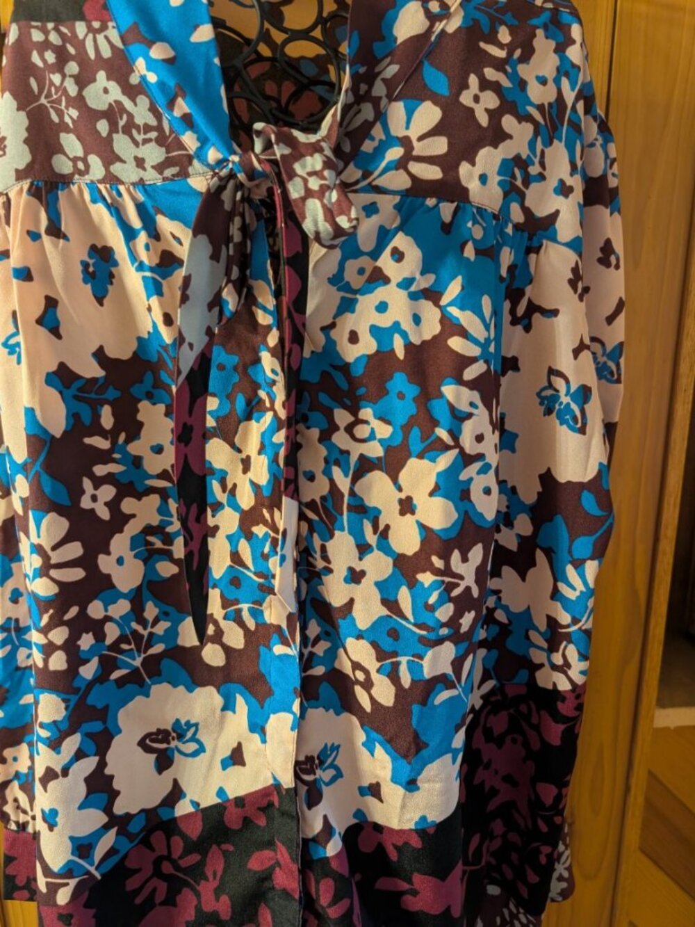 MARK 1X-18-20W BUTTON UP FLORAL BLOUSE